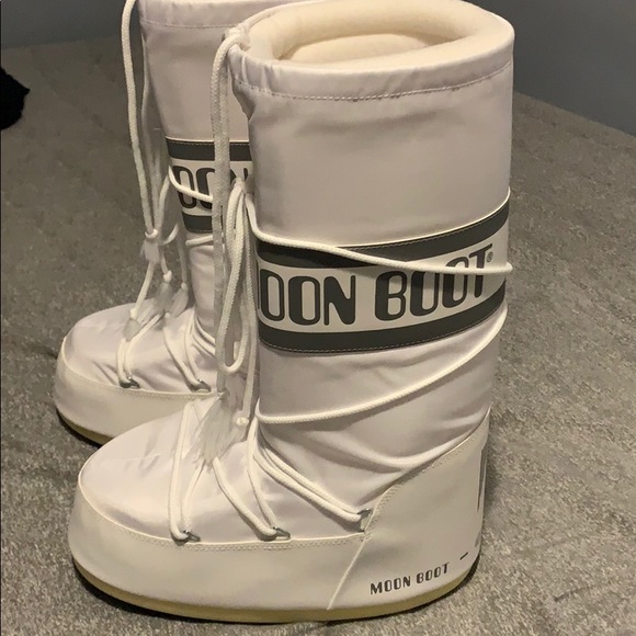 MOON BOOTS NWT - Picture 6 of 10